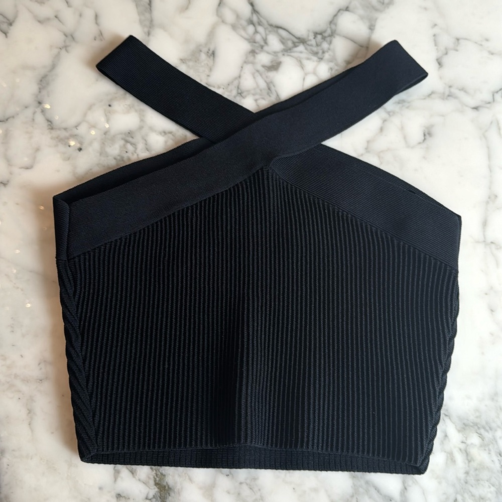 Aritzia Babaton Halter Neck Crop Top